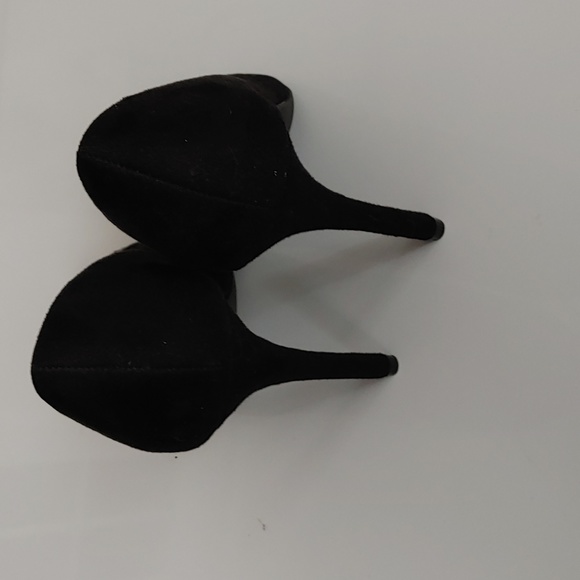 CHRISTIAN SIRIANO black faux suede heels size 9.5 - Picture 2 of 4